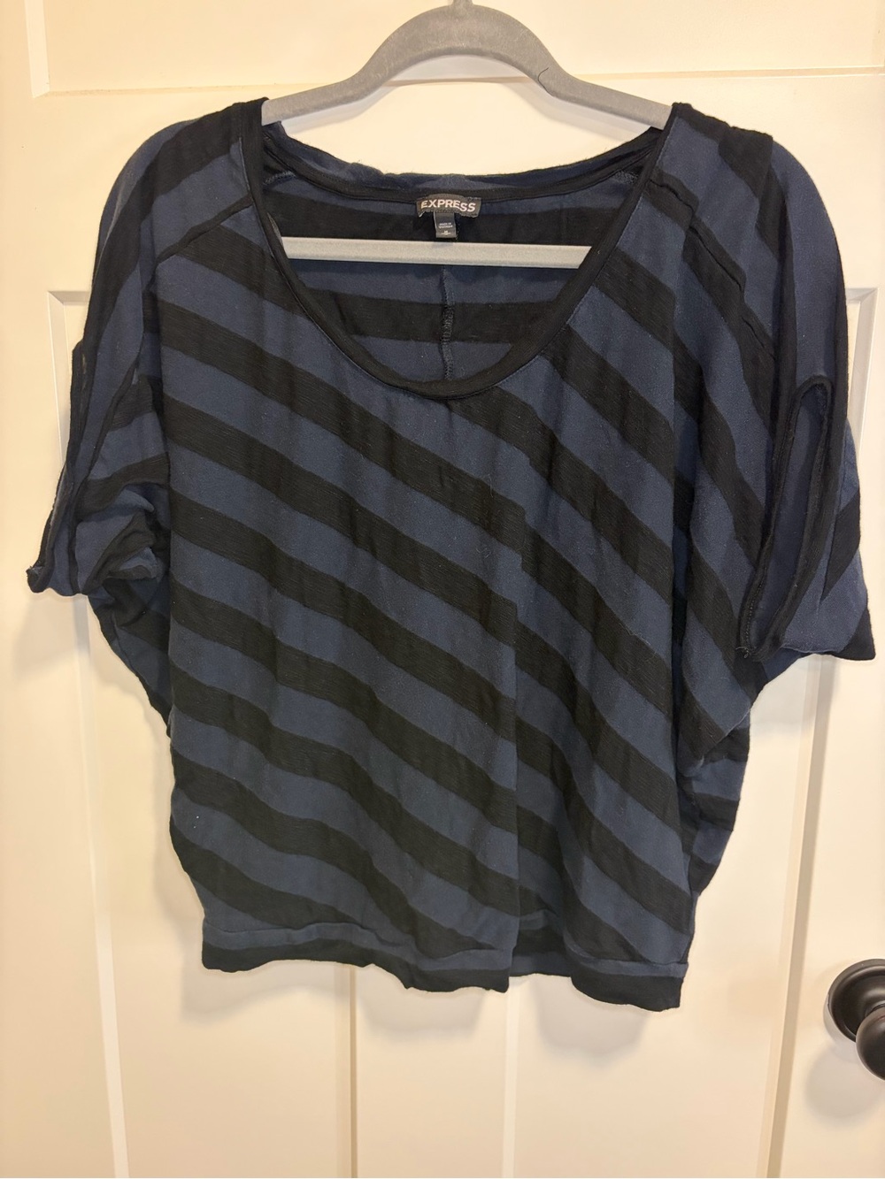 Express Women's Navy and Black Diagonal Stripe Scoop Neck Top